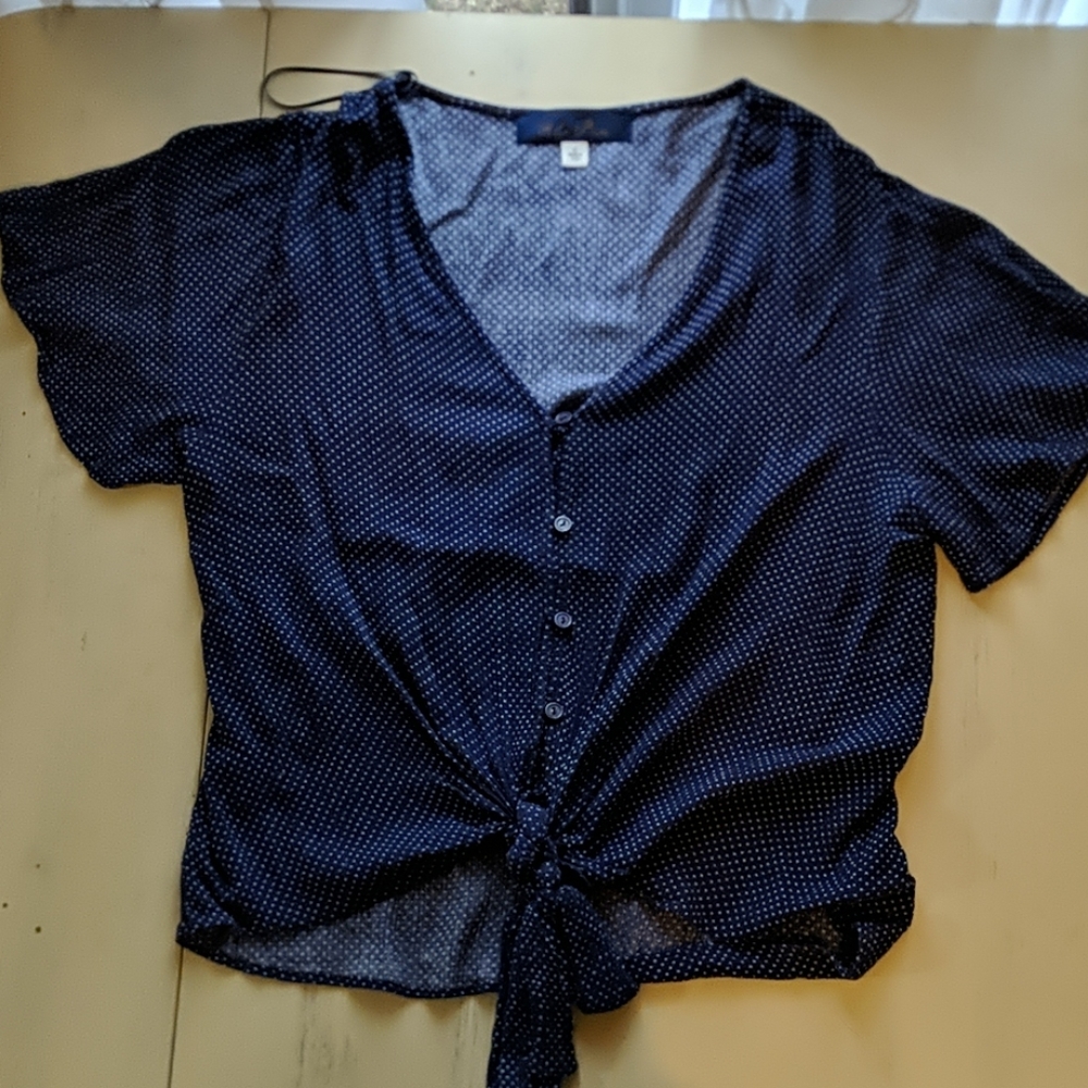 Tie top